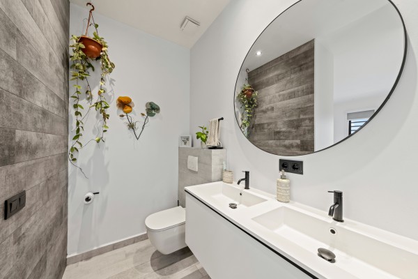 BLUE BAY – Luxury apartment in the Reef with two bedrooms and sea view