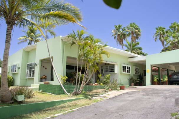 Charmant 3-Slaapkamer Huis met Tuin & Gastenappartement – Cerito