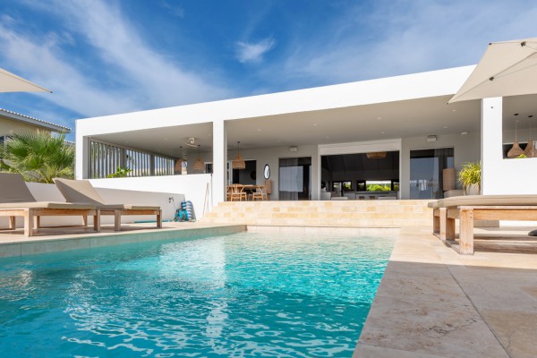 Jan Sofat – Luxury villa with panoramic sea views 