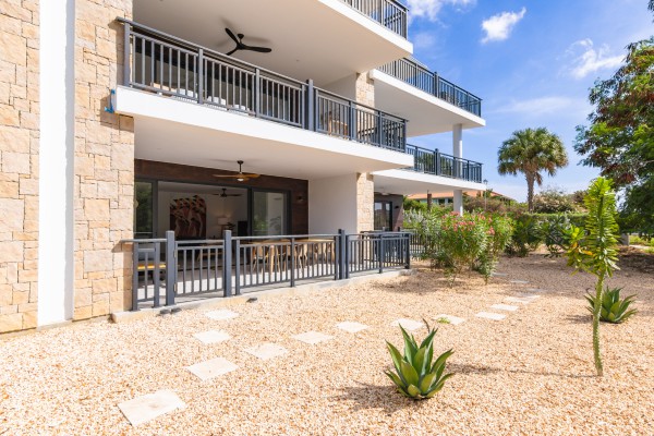 Blue Bay The Breeze – Luxury Newly Built 2-bedroom Apartment with Pool