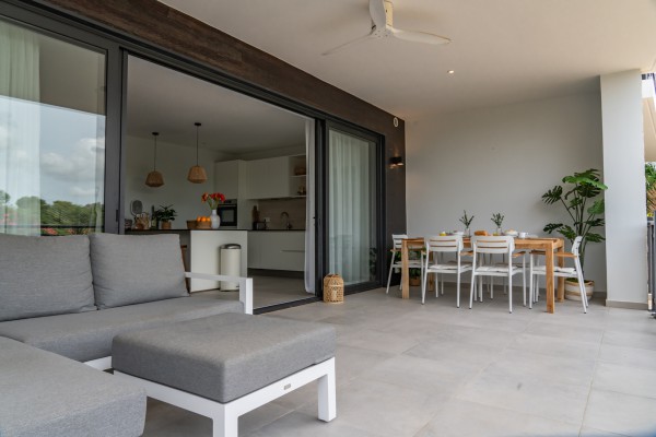 The Breeze – Beautiful 2-bedroom apartment perfect for vacation rental