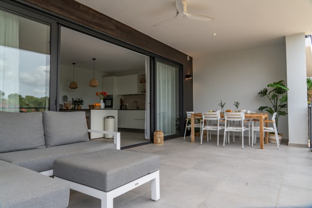 The Breeze – Beautiful 2-bedroom apartment perfect for vacation rental