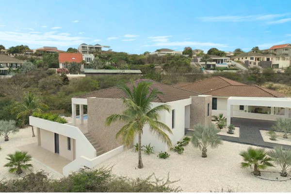 Blue Bay Golf & Beach Resort – New-build villa with infinity pool