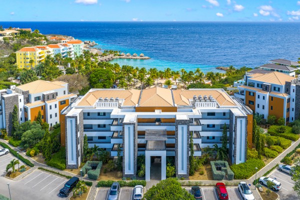 The Shore – Luxury Furnished Apartment with Direct Beach Access