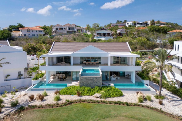 THE CAPE 6 – Luxury Apartment with Sea & Golf Course View 