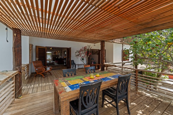 Renovated Tropical Home with Peace and Privacy in Jan Thiel