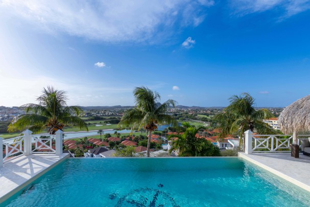 Blue Bay &ndash;  Exclusive Villa with Panoramic Sea & Golf Views