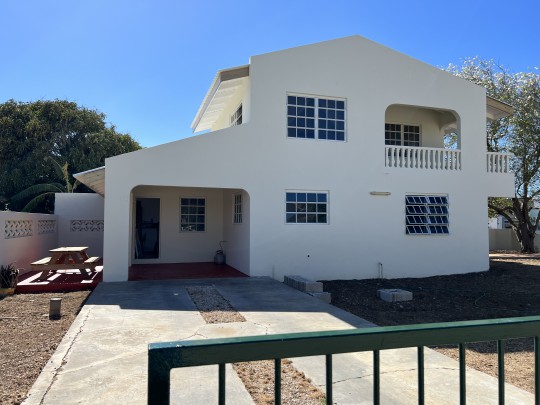 Fontein - Spacious 2 bedroom house located on freehold property