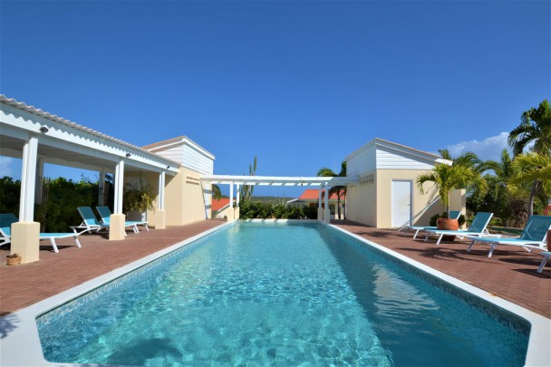 Sta. Catharina Resort - Prachtige 2-Slaapkamer Villa met Zwembad