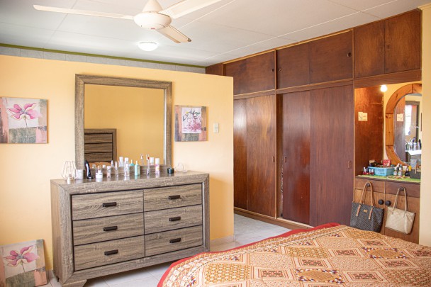 Charmant 3-Slaapkamer Huis met Tuin & Gastenappartement – Cerito