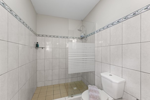 Hanenberg – Tropische vakantiewoning met zwembad en poolbar