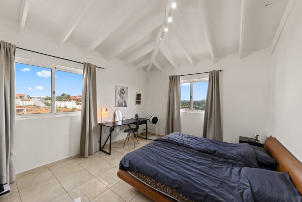 Seru Bottelier – Luxury Villa with Pool and Panoramic Salt Flats Views