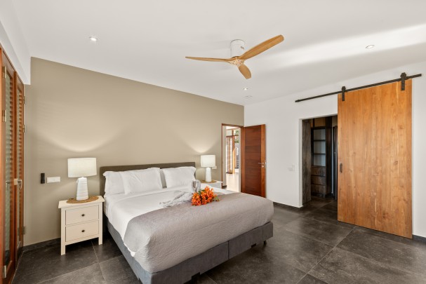 Cas Abao – Moderne 5-Slaapkamer Villa met Zeezicht