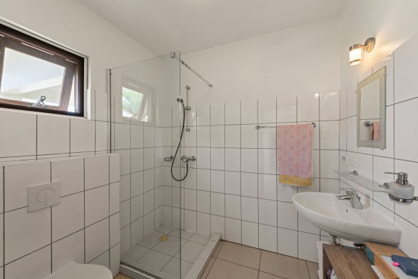 Blue Bay L-section &ndash; three-bedroom villa with a lovely outdoor space