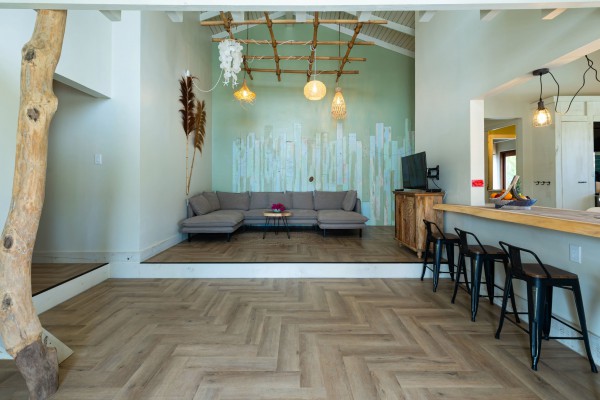 Sunset Heights– Spacious Vacation Villa with Attractive Rental Returns