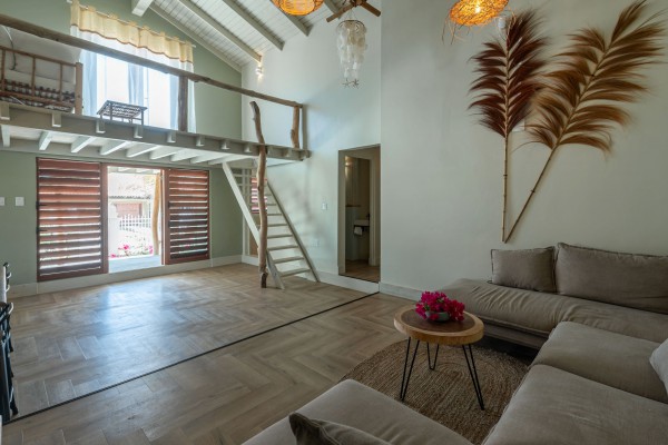 Sunset Heights– Spacious Vacation Villa with Attractive Rental Returns