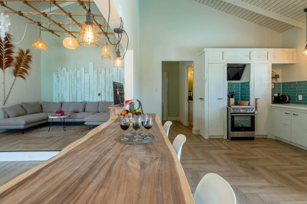 Sunset Heights– Spacious Vacation Villa with Attractive Rental Returns