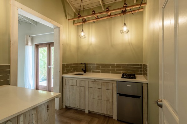 Sunset Heights– Spacious Vacation Villa with Attractive Rental Returns