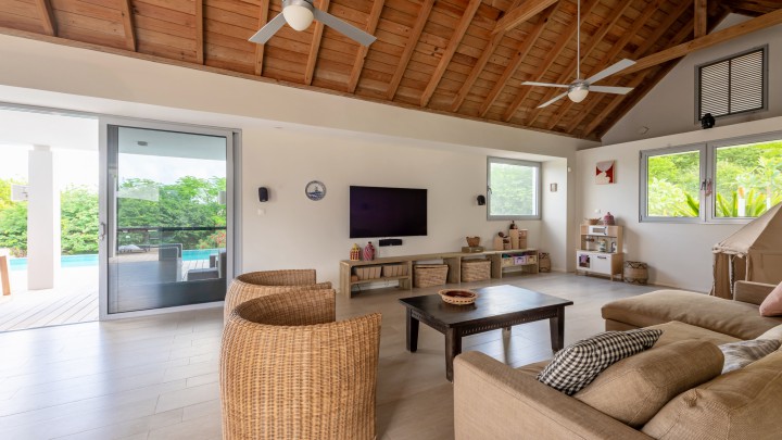 Seru Boca Estate - Modern villa for sale on exclusive resort