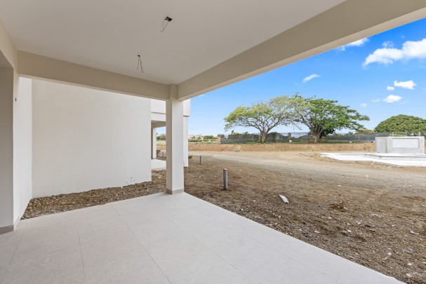 Blue Bay the Ivy  - Newly built 2-bedroom ground-floor apartments