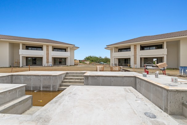 Blue Bay the Ivy  - Newly built 2-bedroom ground-floor apartments