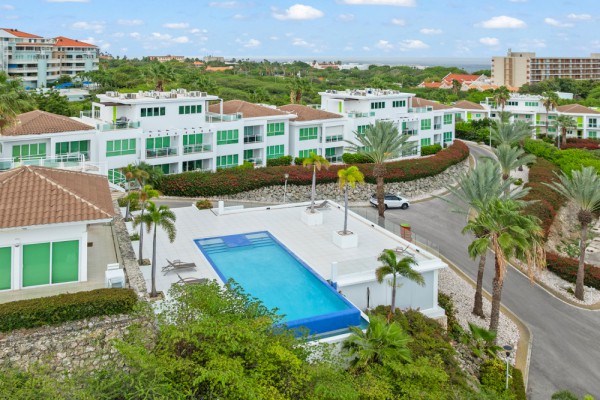 Luxury Sea View Apartment with Rooftop Terrace in Piscadera