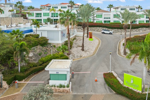 Luxury Sea View Apartment with Rooftop Terrace in Piscadera