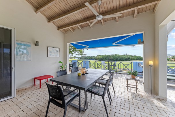 Blue Bay – Bungalow with golf view, jacuzzi & holiday rental option