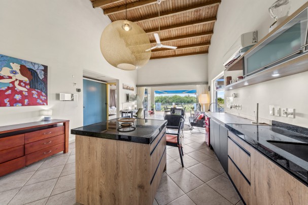Blue Bay – Bungalow with golf view, jacuzzi & holiday rental option