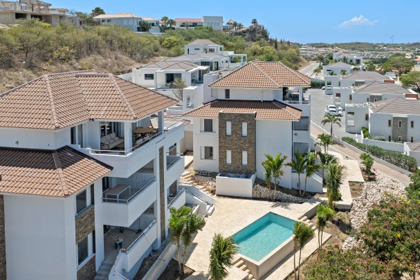Blue Bay - Luxury newly built penthouse ideal for vacation rentals