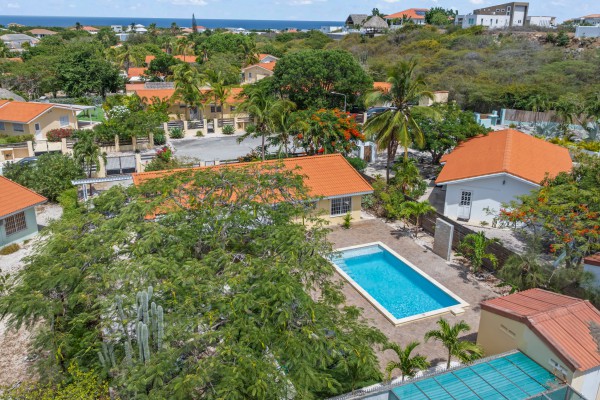 Beautiful Home in Grote Berg with Pool – Ideal Investment