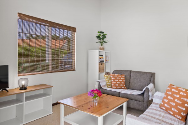 Beautiful Home in Grote Berg with Pool – Ideal Investment