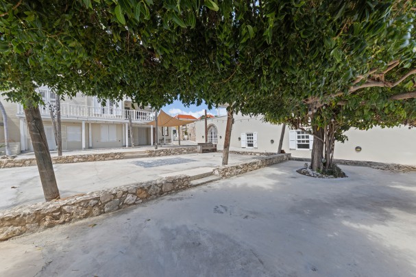 Otrobanda  – Historic property suitable for hospitality.