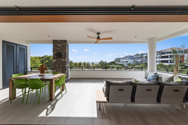 Blue Bay - Luxe 2-slaapkamer appartement direct aan het strand