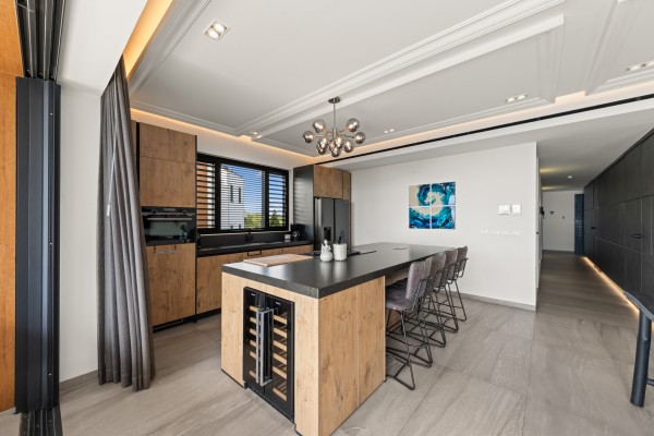 Blue Bay - Luxury 2-Bedroom Apartment Right on the Beach