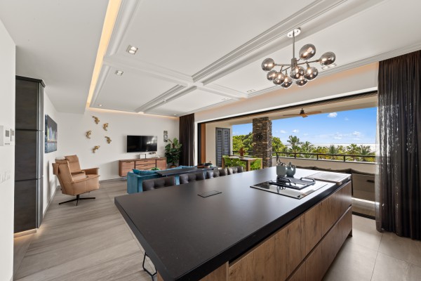 Blue Bay - Luxury 2-Bedroom Apartment Right on the Beach