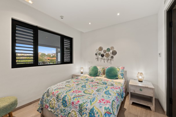 Blue Bay - Luxe 2-slaapkamer appartement direct aan het strand