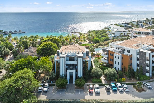 Blue Bay - Luxury 2-Bedroom Apartment Right on the Beach