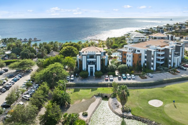 Blue Bay - Luxe 2-slaapkamer appartement direct aan het strand