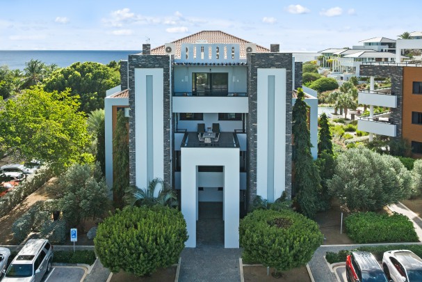 Blue Bay - Luxe 2-slaapkamer appartement direct aan het strand