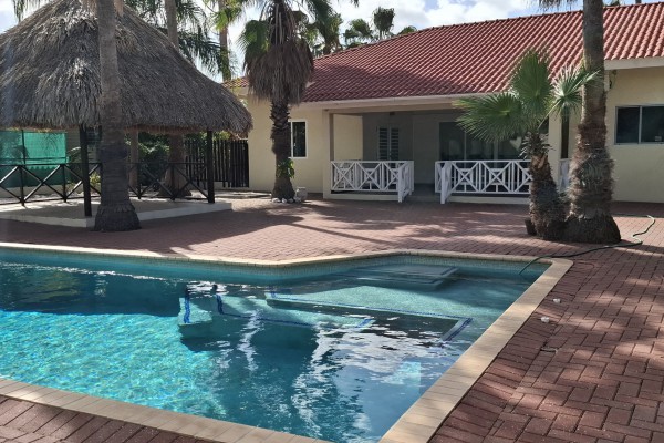 Villapark Girouette – villa gated resort apartment and private pool