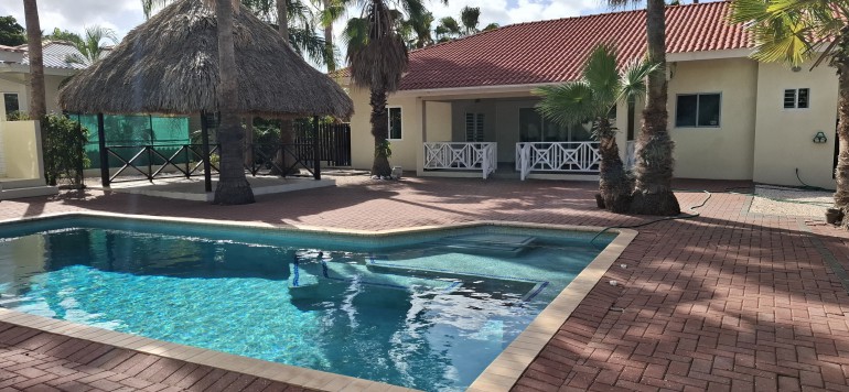 Villapark Girouette &ndash; villa gated resort apartment and private pool