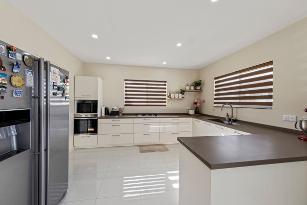 Blue Bay &ndash; Villa with Swimming Pool and Golf Course Views