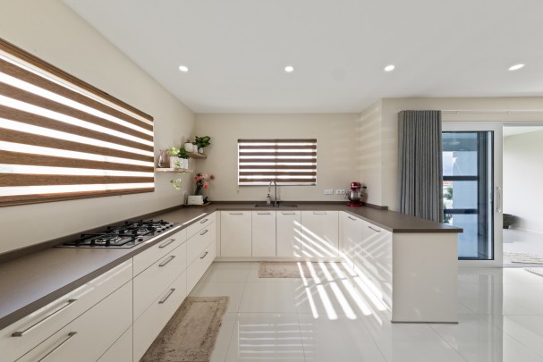 Blue Bay &ndash; Villa with Swimming Pool and Golf Course Views