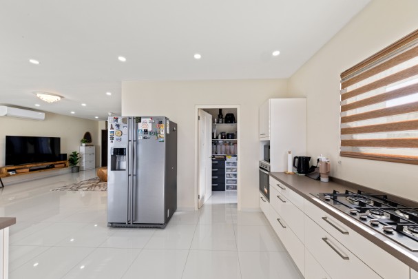 Blue Bay &ndash; Villa with Swimming Pool and Golf Course Views