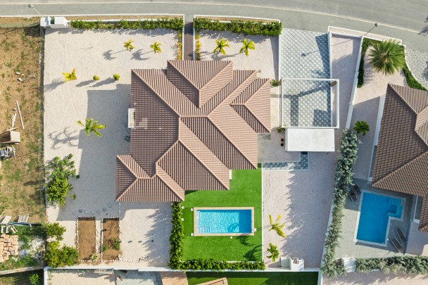 Blue Bay &ndash; Villa with Swimming Pool and Golf Course Views