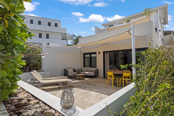 Blue Bay Greenview - Luxury Apartment with pool for vacation rentals