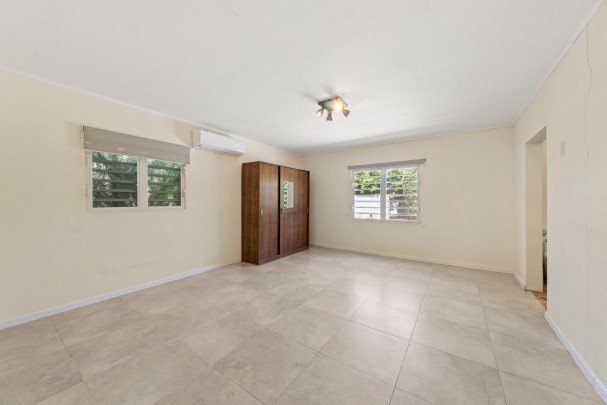 Spacious family home on a generous plot