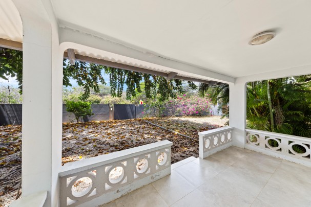 Spacious family home on a generous plot