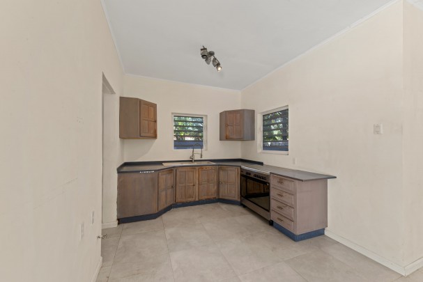 Spacious family home on a generous plot